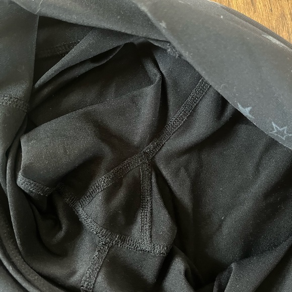 Beyond Yoga Small Butterfly Shine & Tossed Star High Waisted 7/8 Midi Leggings - Picture 15 of 16